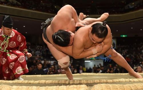 宇良と豊昇龍